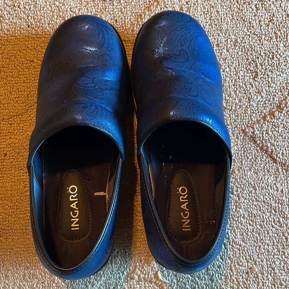Women’s dress shoes